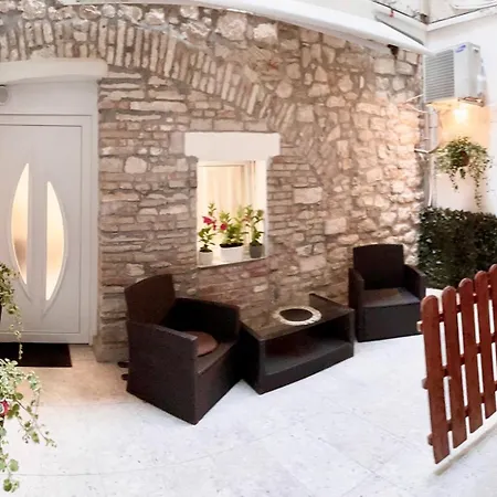 Apartman In Centar Studio Mozzira Free Breakfast Zadar Exterior photo